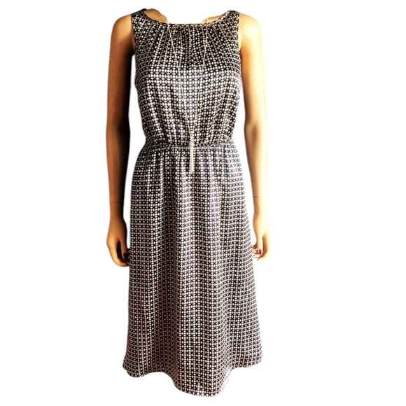 The limited multi color sleeveless dress size XS. - Picture 5 of 8